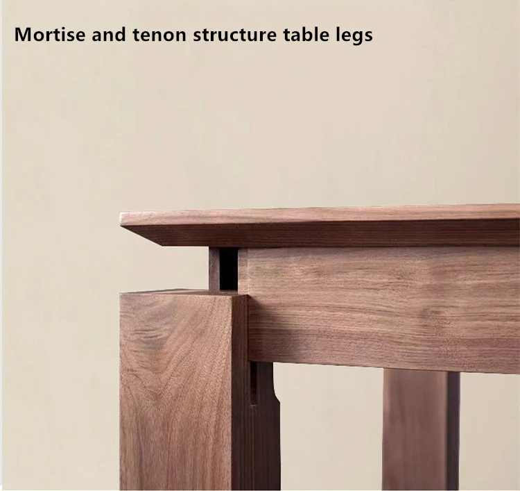 Minimalistischer ausziehbarer Esstisch