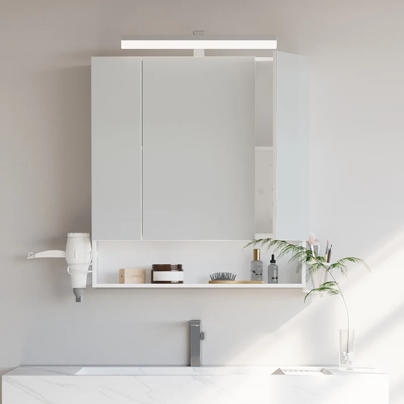 Badschrank mit Steckdosen und 3 Türen wolkenweiß
