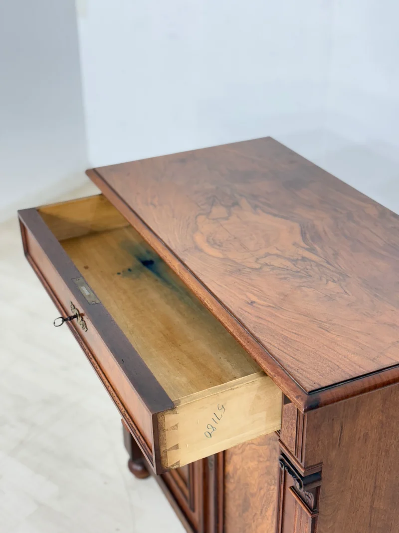 Sehr schöne Gründerzeit Kommode / Schrank / Wohnzimmerschrank um 1900
