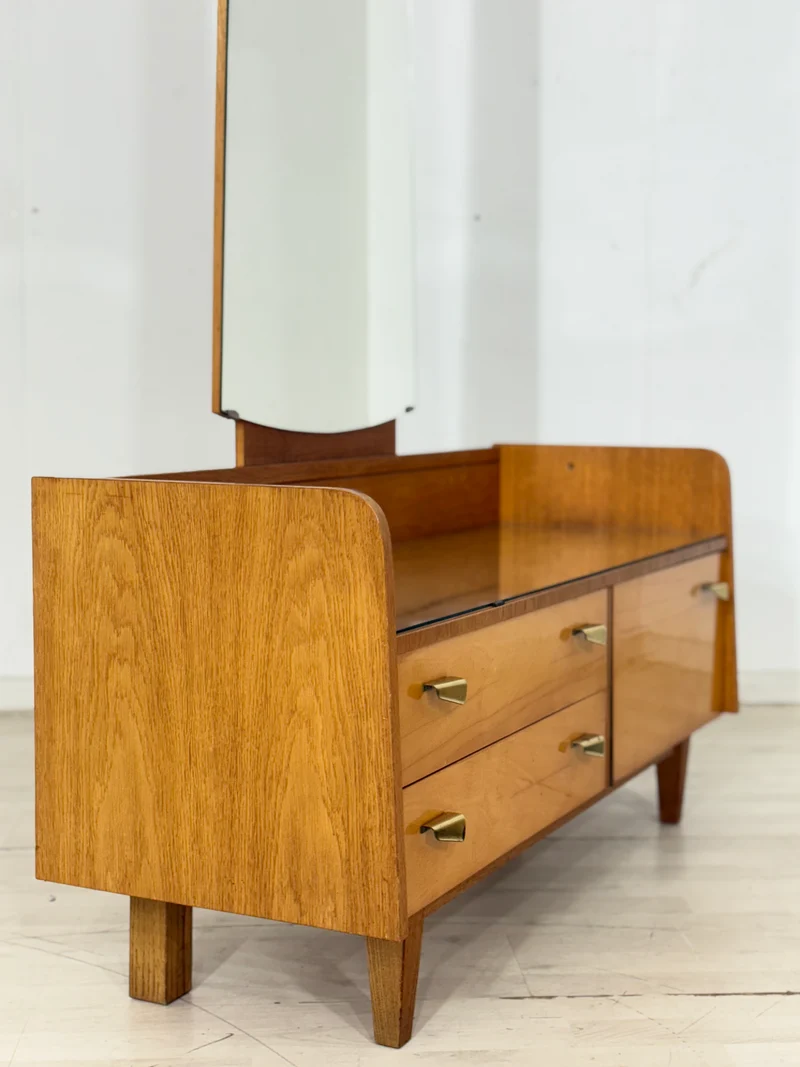 Vintage Kommode / Sideboard / Frisierkommode / Flurschrank / Schlafzimmerschrank
