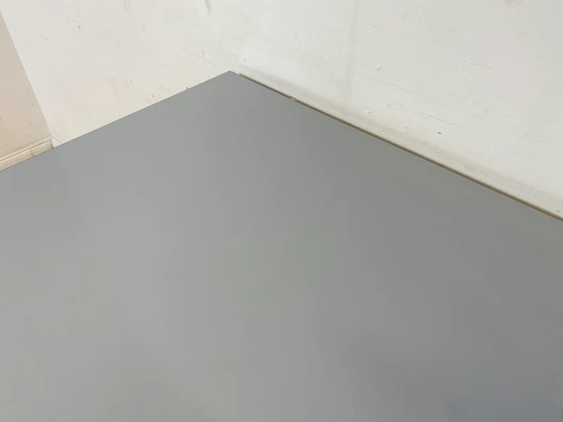 Stilvoller und sehr gut erhaltener Mid-Century Esstisch mit pflegeleichter Resopal Tischplatte I Tisch Esszimmertisch Küchentisch Kitchen Dining Table Vintage Retro 60er 70er I