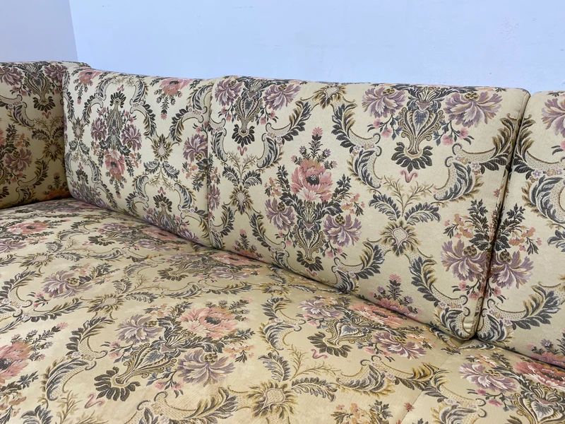 WMK I Wunderschönes antikes Ecksofa mit floralem Bezug , Wiener Geflecht und Federkern (Kopie)