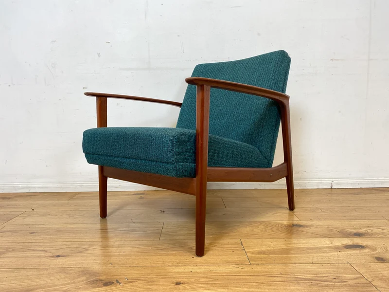 Eleganter skandinavischer Mid-Century Sessel mit Teakholz Rahmen, Federkern und petrol Blauem Original Bezug I Clubsessel Armchair Sitzgarnitur Danish Design Vintage 60er I
