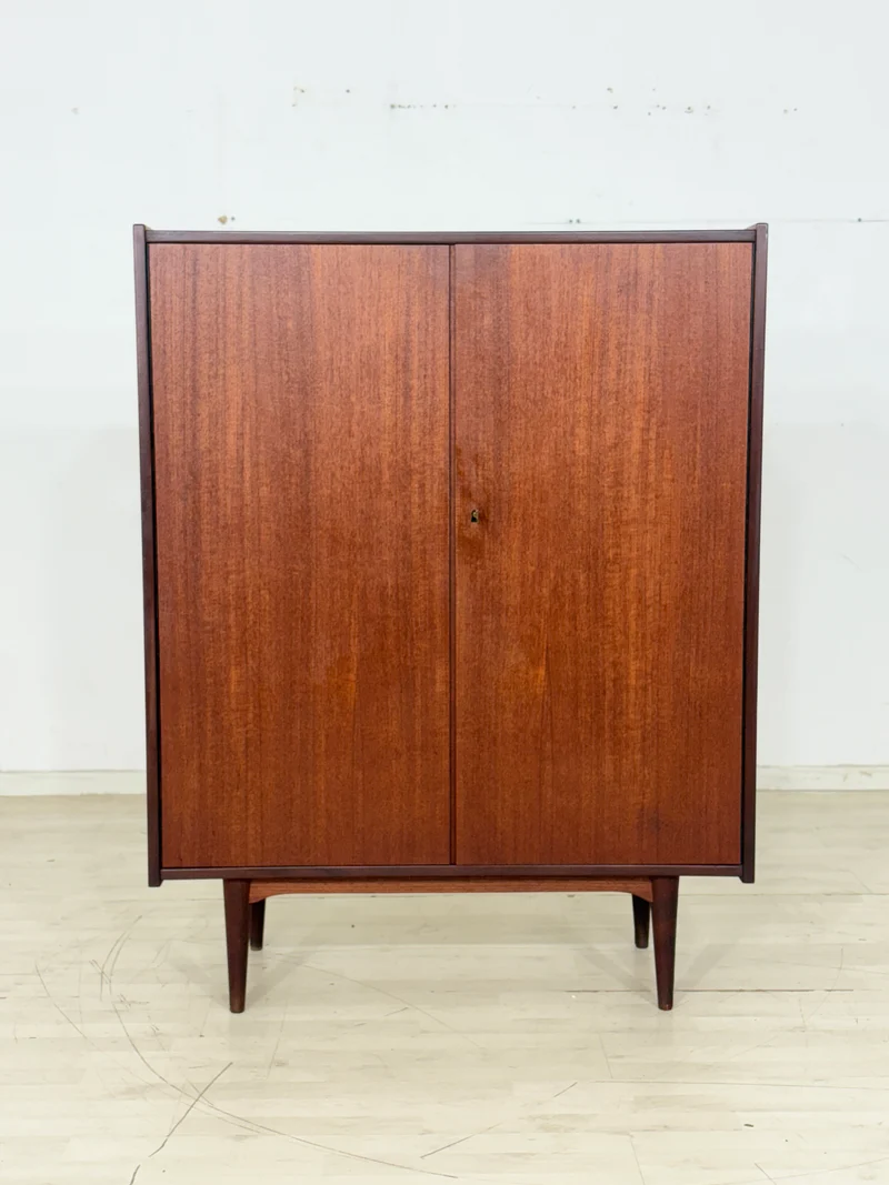 Dänischer Teak Wäscheschrank / Vintage Schrank / Mid Century Highboard