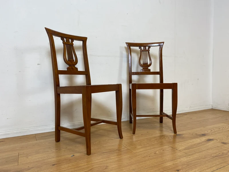 Eleganter und sehr gut erhaltener handverzierter Vintage Stuhl im antiken Stil mit Geflecht I Esszimmerstuhl Holzstuhl Küchenstuhl Dining Chair Jugendstil Stilmöbel I