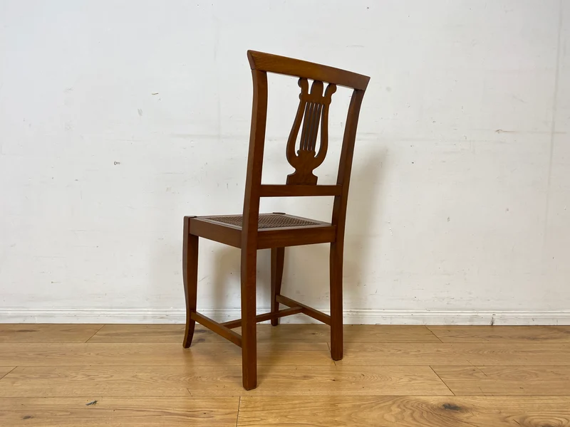 Eleganter und sehr gut erhaltener handverzierter Vintage Stuhl im antiken Stil mit Geflecht I Esszimmerstuhl Holzstuhl Küchenstuhl Dining Chair Jugendstil Stilmöbel I