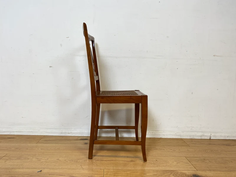 Eleganter und sehr gut erhaltener handverzierter Vintage Stuhl im antiken Stil mit Geflecht I Esszimmerstuhl Holzstuhl Küchenstuhl Dining Chair Jugendstil Stilmöbel I