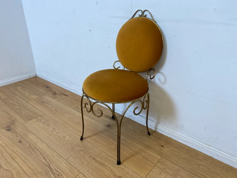 Sehr eleganter und gut erhaltener goldener 60er Jahre Stuhl aus Metall mit Samtbezug I Salonstuhl Metallstuhl Esszimmerstuhl Schreibtischstuhl Küchenstuhl Vintage I