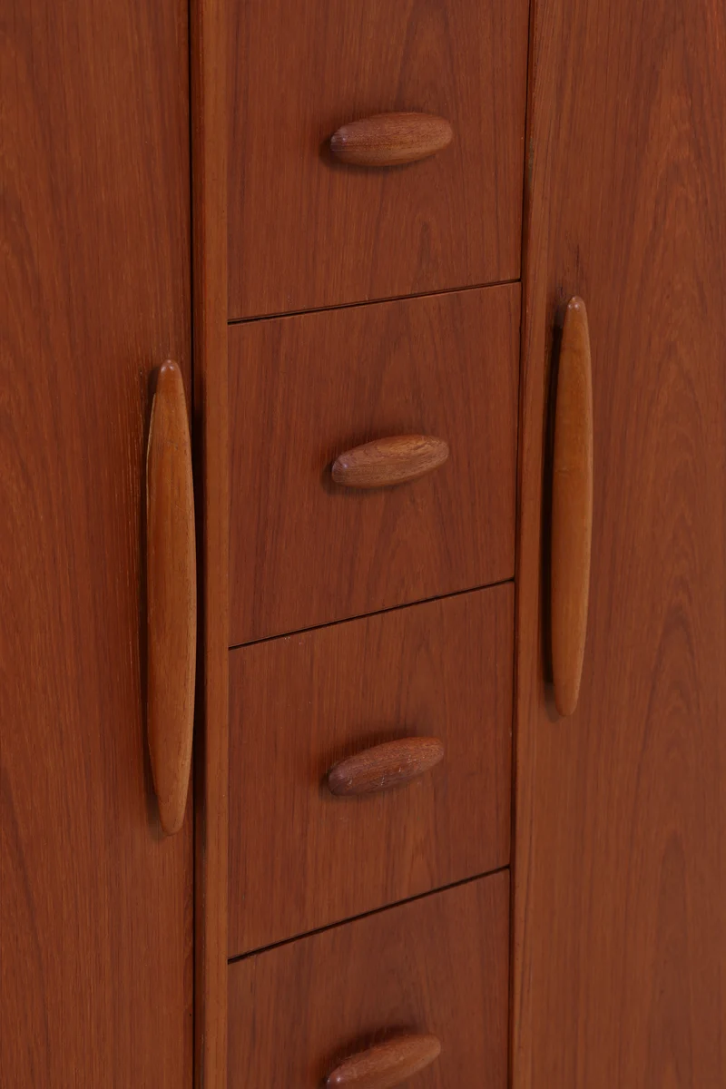 Dyrlund Herrenschrank Teak | Danish Design Cabinet | Vintage Lamellentüren Schrank | Seltene Ausführung