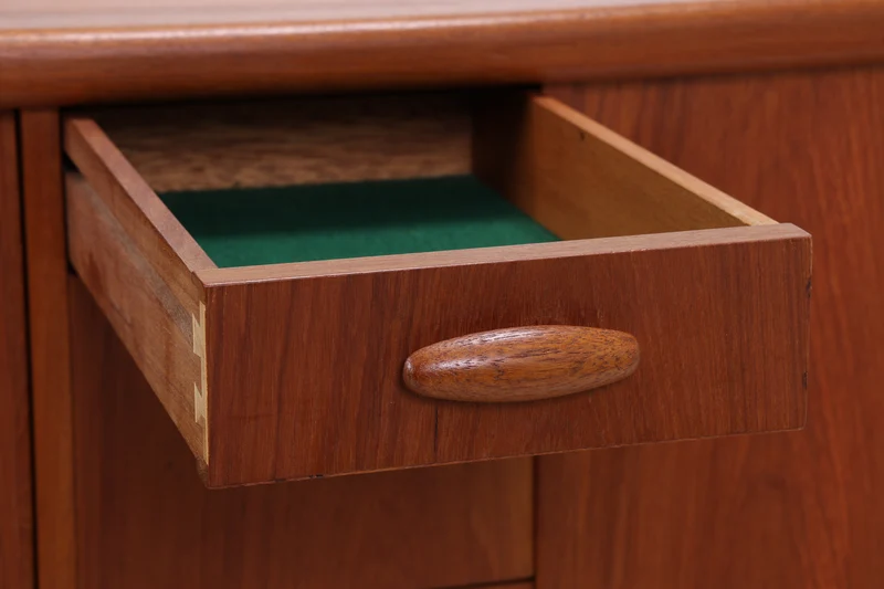 Dyrlund Herrenschrank Teak | Danish Design Cabinet | Vintage Lamellentüren Schrank | Seltene Ausführung