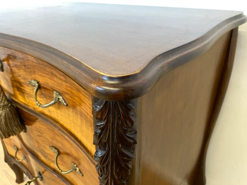 Elegante und hochwertige 60er Jahre Stilmöbel Kommode I Vollholz I mit Schubladen und Messinggriffen I Schrank Schubladenkommode Wäschekommode Barock Rokoko Vintage