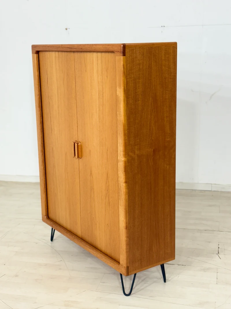 Drylund Teak Schrank / Jalousietür Wäscheschrank / Vintage Highboard