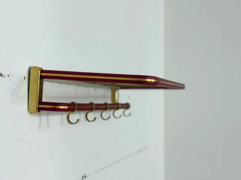 Mid-Century Design / stilvolle Wandgarderobe / 60er Jahre / Vintage-Kleiderständer
