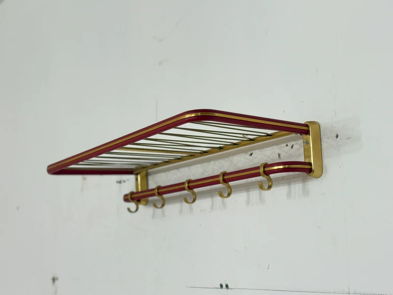 Mid-Century Design / stilvolle Wandgarderobe / 60er Jahre / Vintage-Kleiderständer