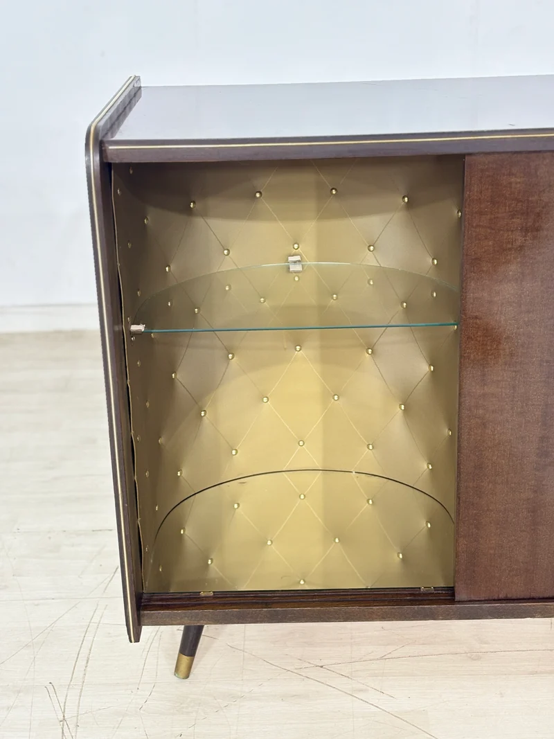 Mid-Century Barschrank / Vintage Plattenspieler / 60er Jahre Kommode