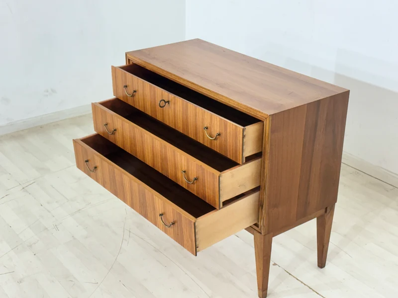Mid-Century Kommode – 60er Jahre Vintage Waschkommode – Nussbaum mit Messinggriffen