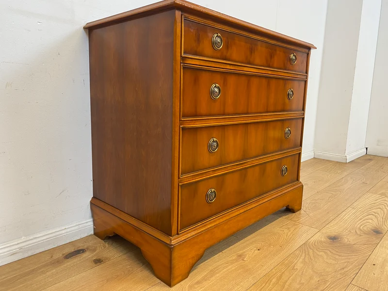 Hochwertige Stilmöbel Kommode , ein Original von Heldense im Stile des Biedermeier mit Schubladen