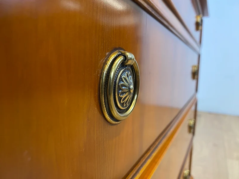 Hochwertige Stilmöbel Kommode , ein Original von Heldense im Stile des Biedermeier mit Schubladen
