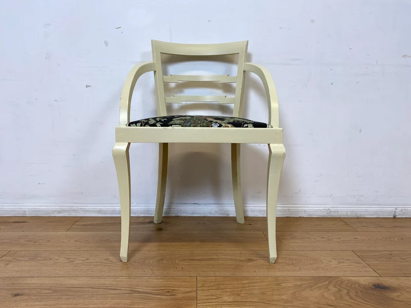 Formschöner und stabiler weißer antiker Armlehnstuhl mit wunderschönem Pfauenstoff I Stuhl Sessel Armchair Schreibtischstuhl Lesestuhl Lesesessel Jugendstil Vintage I