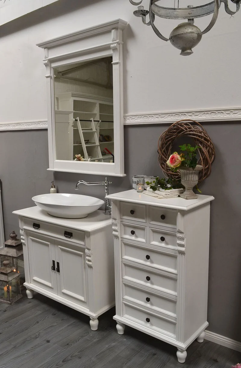 Élaine - Kleiner Hochschrank im Gründerzeit-Stil, Landhaus-Möbel Massivholz weiß