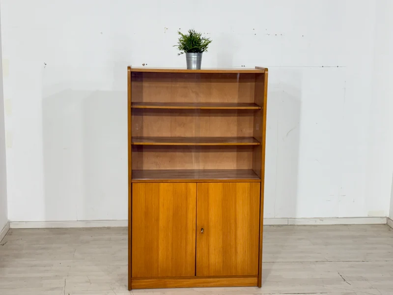 Mid-Century Vitrine / Hoher Schrank – 60er Jahre Vintage Highboard – Rüster (Ulme) Holz
