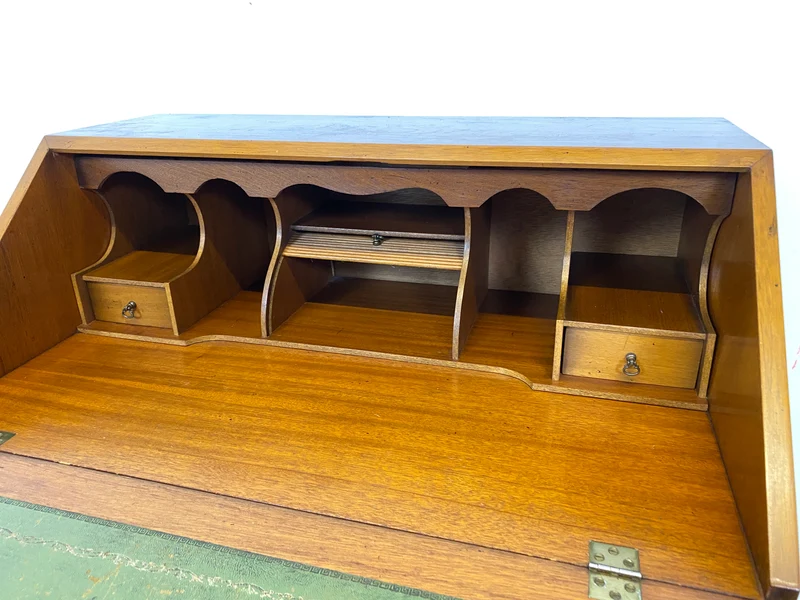 Hübscher Vintage Sekretär in englischem Stil mit stabiler Schreibklappe und Lederschreibunterlage I Schreibkommode Schreibschrank Schreibtisch Kommode Schubladenkommode Regency