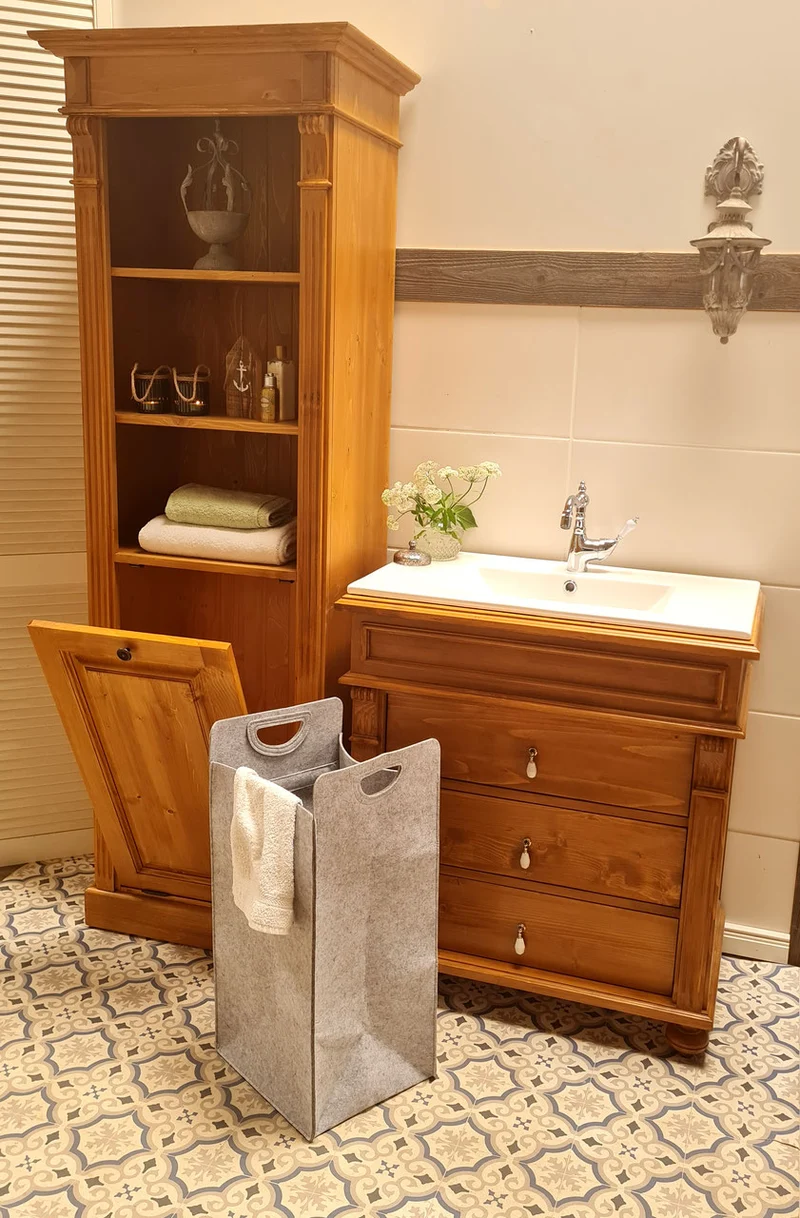 Arvid - Landhaus-Wäscheschrank im Gründerzeit-Stil