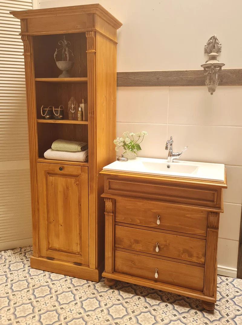 Arvid - Landhaus-Wäscheschrank im Gründerzeit-Stil