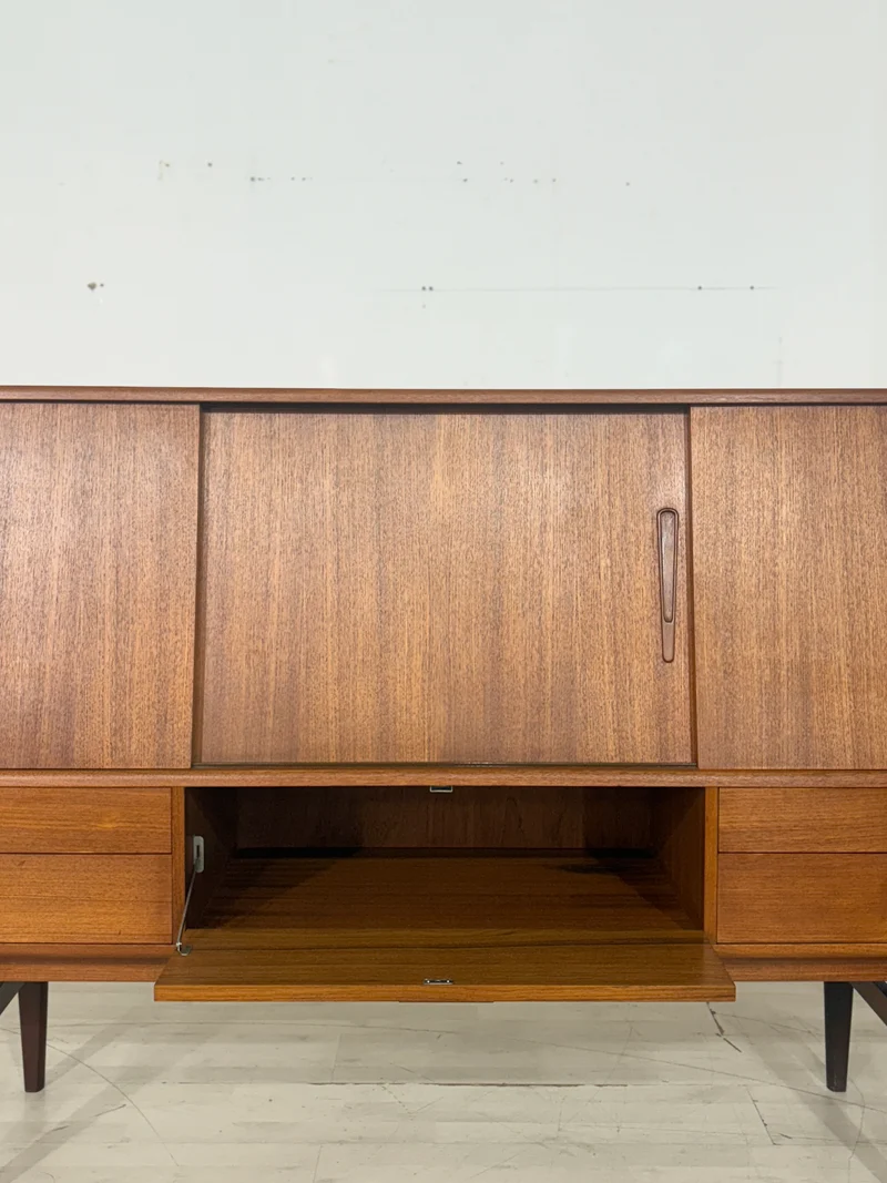 Mid-Century Highboard / Teak Schrank / Barschrank / Wohnzimmerschrank / Vintage Sidebaord