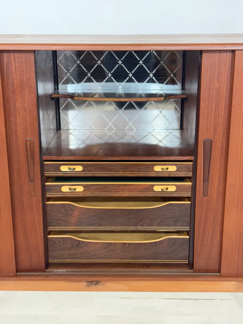 Danish Design Highboard / Teak Sideboard / Barschrank / Wohnzimmerschrank / Vintage Schrank