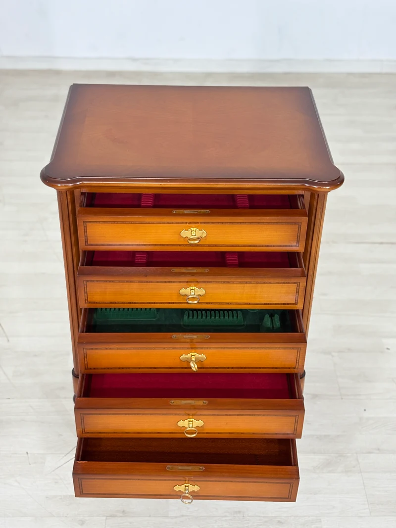 Hochwertige Warrings Kommode / Vintage Fächerschrank / Schrank / Anrichte