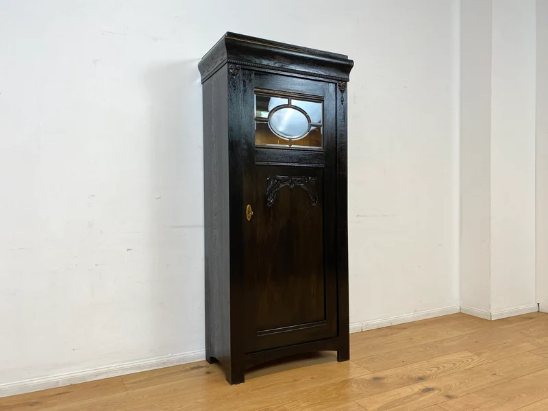 Zauberhafte dänische antike Vitrine I Vollholz mit facettiertem Originalglas, um 1900.