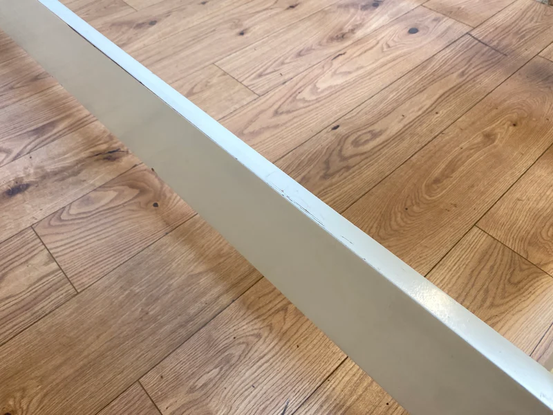 WMK I Formschönes handverziertes weißes 50er Jahre Chippendale Doppelbett für 200x195 oder 2x 100x195 cm Matratzen