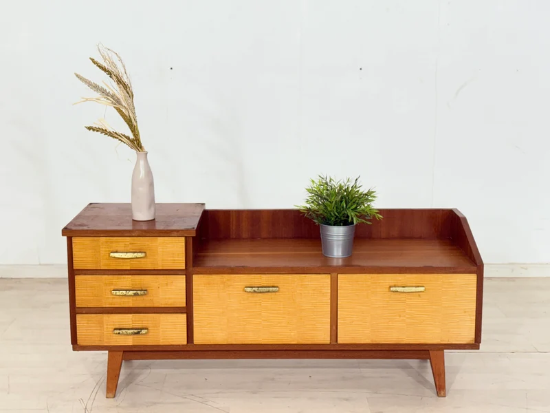 Sehr schöne Vintage Kommode / Sideboard / Frisierkommode / Flurschrank / Schlafzimmerschrank
