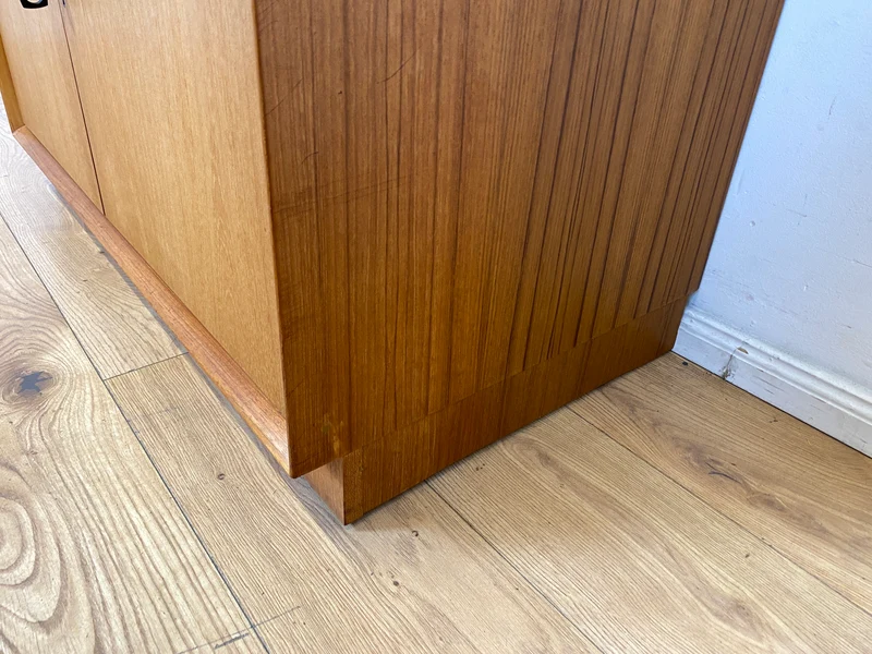 Schöner hoher modularer Vintage Bücherschrank von Strobeck in skandinavischem Stil I Teakholz I Regal Bücherregal Holzregal Kommode Danish Design Mid-Century Vintage Teak 70er I