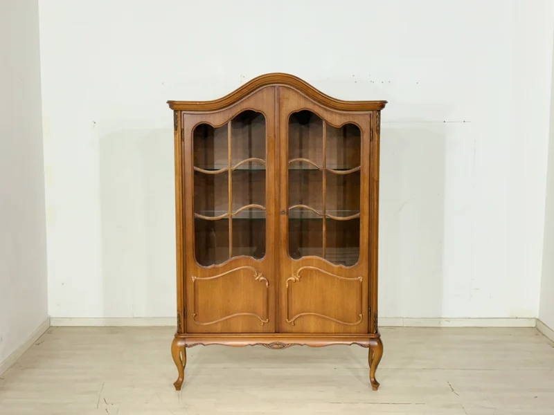 Elegante barocke Vitrine / Vitrinenschrank / Chippendale Vitrine / Vitrine Schrank