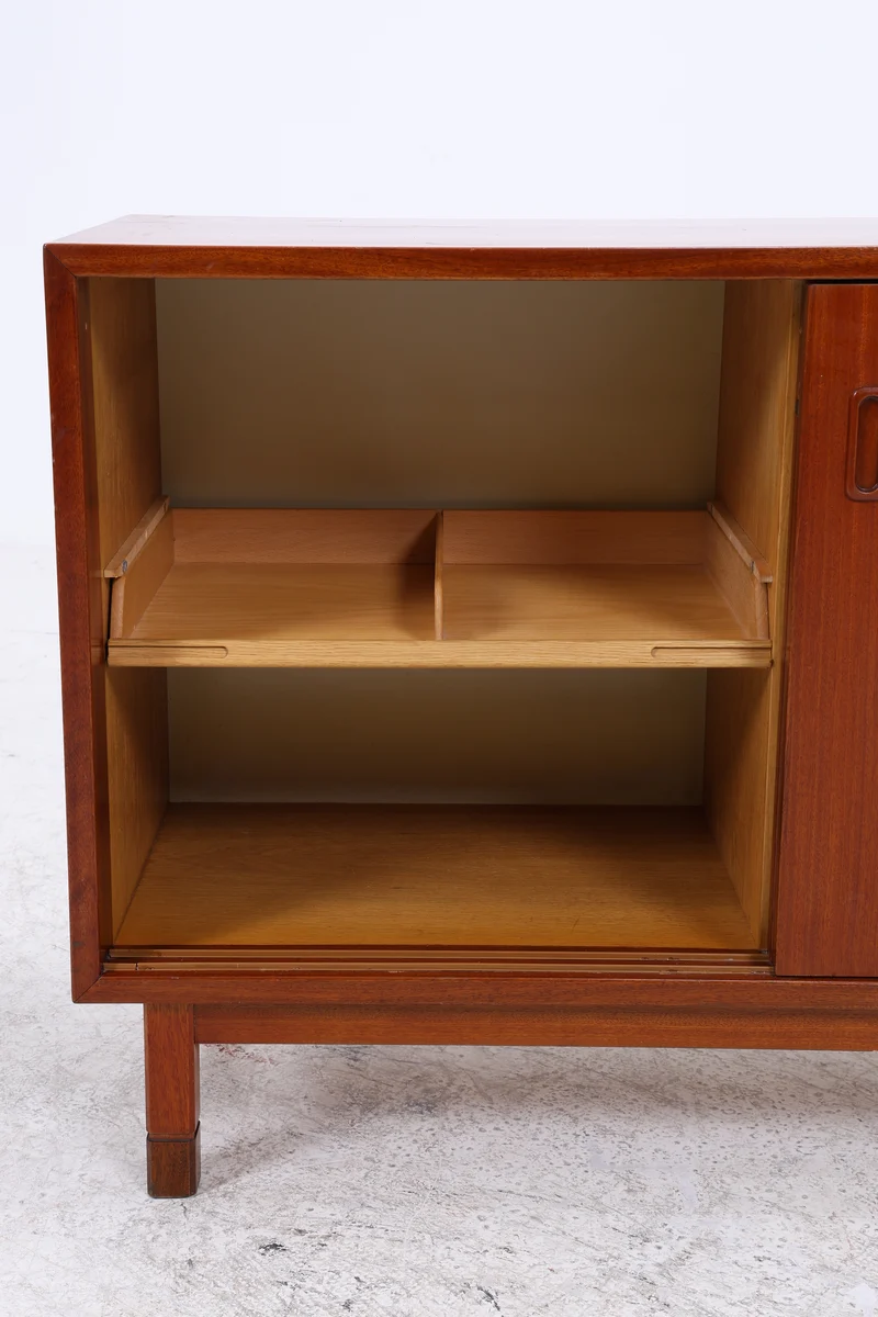 Vintage Mahagoni Kommode | 2 Schiebetüren | Mid Century
