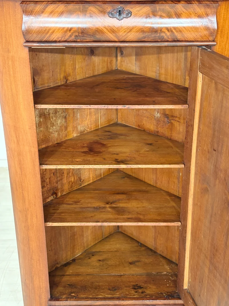 Biedermeier Eckschrank / Vertiko – um 1880
