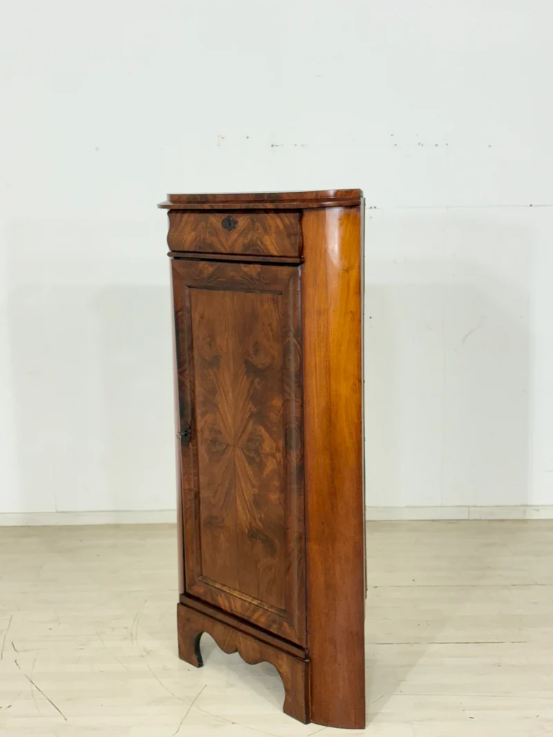 Biedermeier Eckschrank / Vertiko – um 1880