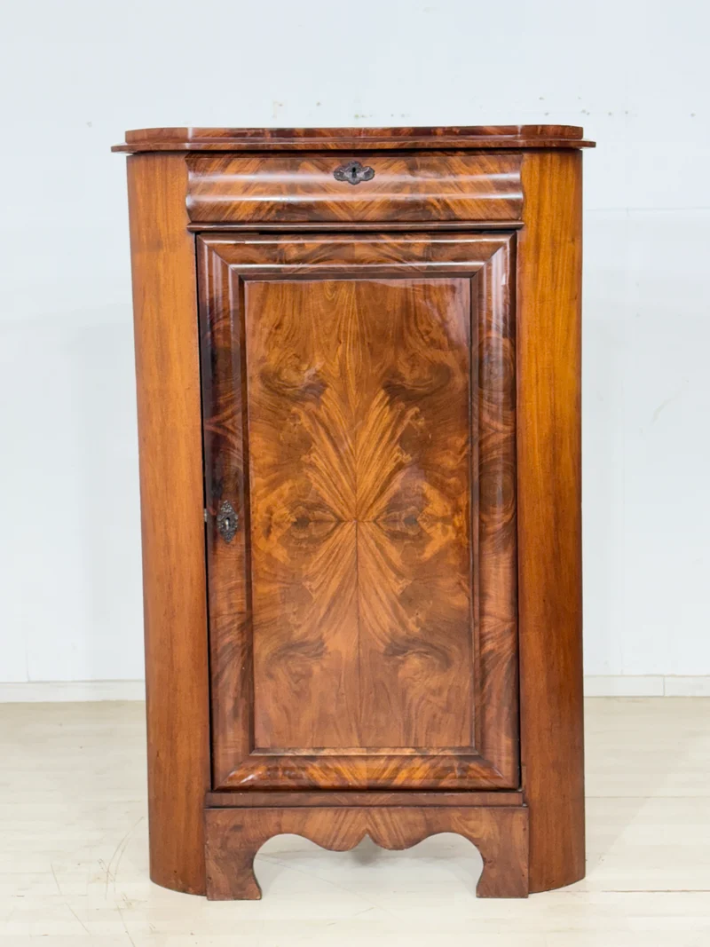 Biedermeier Eckschrank / Vertiko – um 1880