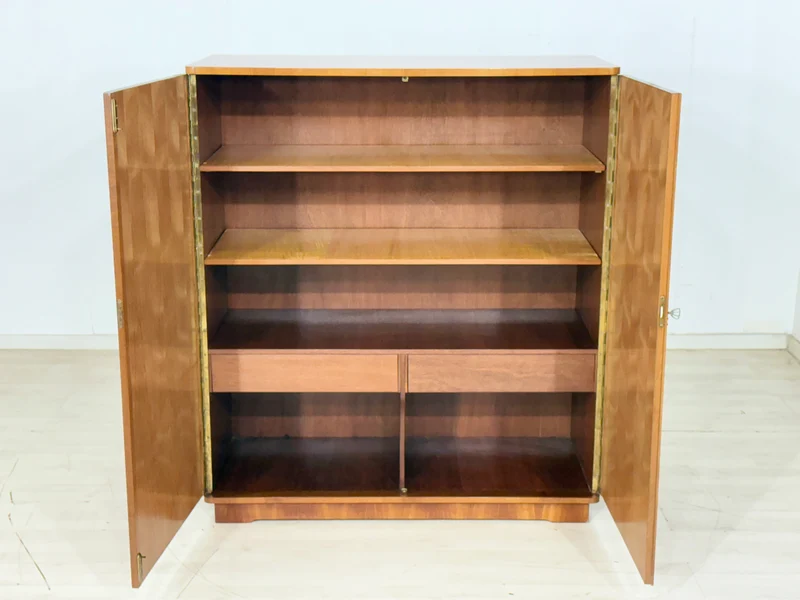 Vintage Wäscheschrank / Mid-Century Kleiderschrank / 60er Jahre Schrank