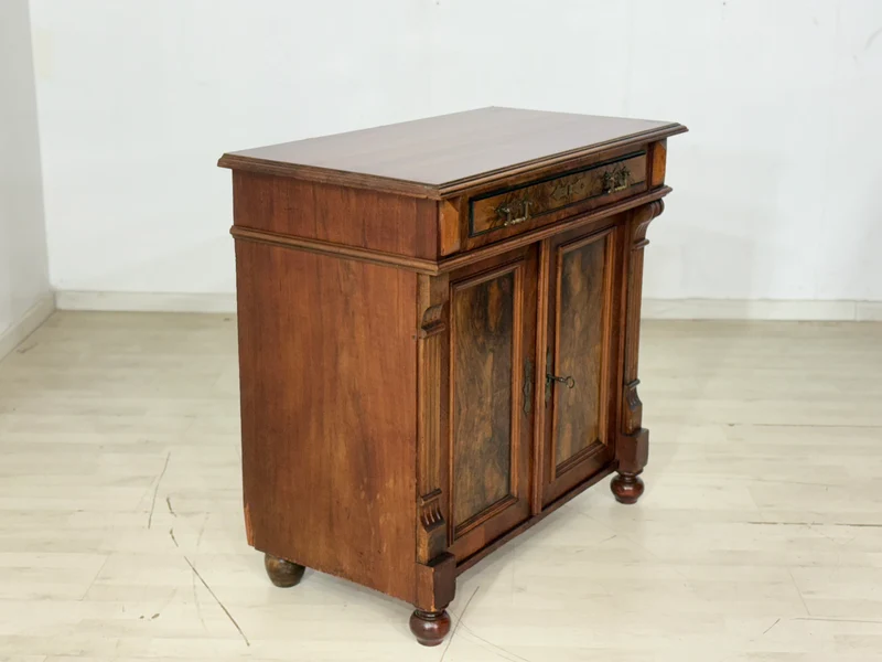 Sehr schönes Antikes Gründerzeit Vertiko Kommode um 1900 – Edles Nussbaumfurnier & Messingbeschläge