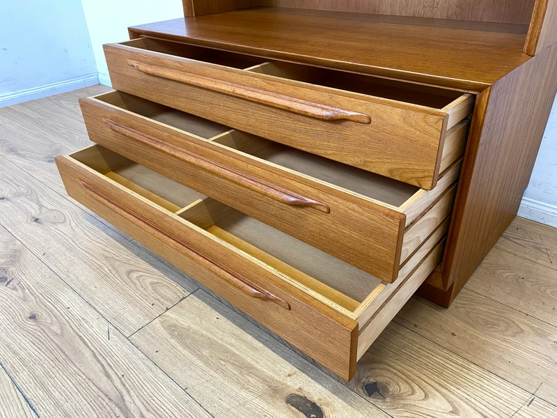 Hochwertiger Vintage Bücherschrank von Strobeck in skandinavischem Still mit Schubladen I Teakholz I Regal Bücherregal Holzregal Danish Design Mid-Century Vintage Teak I