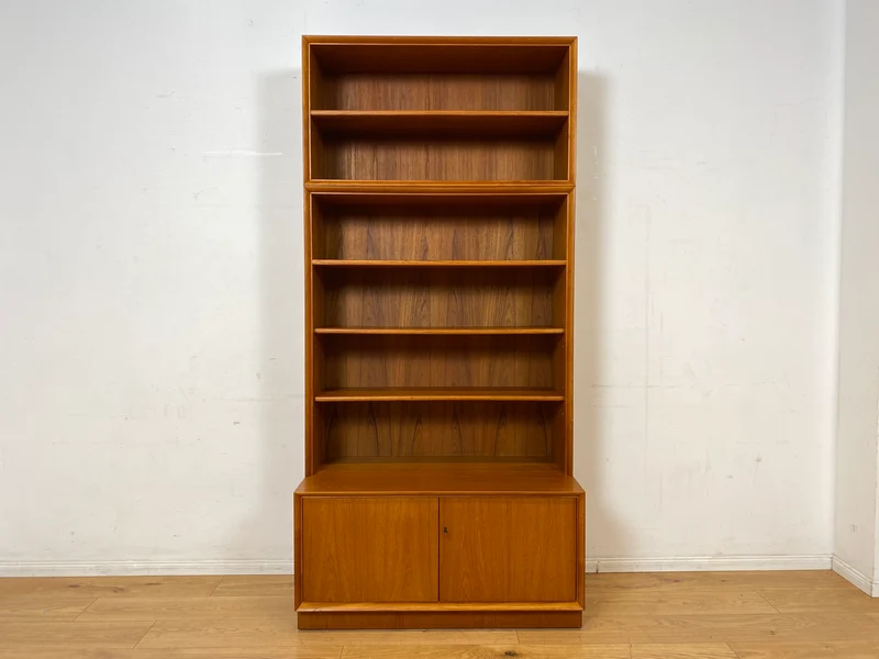 Hochwertiger Vintage Bücherschrank von Strobeck in skandinavischem Stil I Teakholz I Regal Bücherregal Holzregal Kommode Danish Design Mid-Century Vintage Teak 70er I