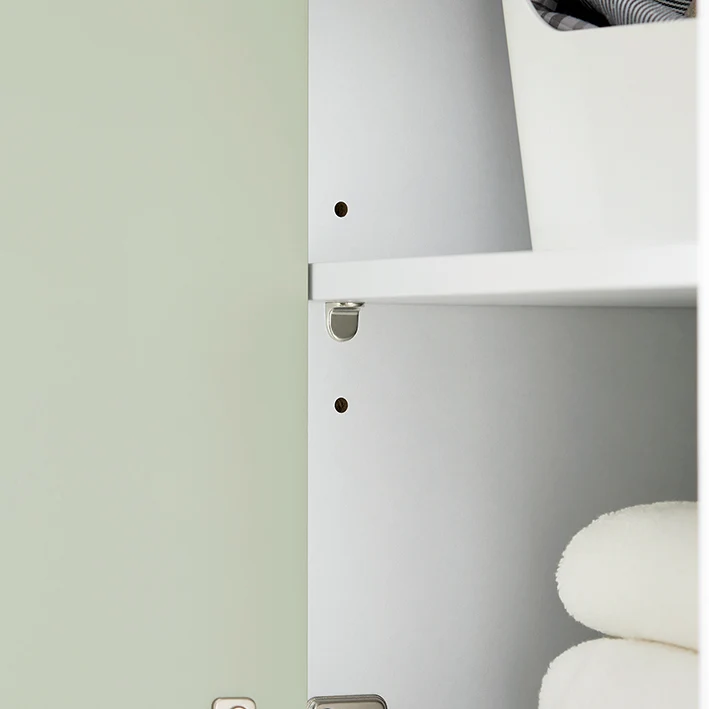 SoBuy | Hochschrank mit ausklappbarem Wäschesack | Badregal | schmal Wäscheschrank | Weiß-Grün | BZR137-GR