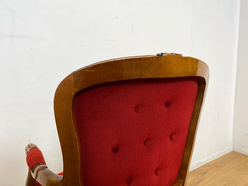 Eleganter und sehr gut erhaltener Vintage Salonsessel mit handverziertem Holzrahmen und grandiosem Bordeaux rotem Bezug I Sessel Armlehnstuhl Stuhl Stilmöbel Barock I