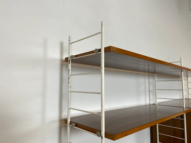 Kultiges modulares DDR Stringregal mit Schreibtisch & Schubladenkommode I String Regal Regalwand Bücherschrank Sekretär Highboard Bücherregal Leitermöbel Sybille Babette Vintage Retro 70er I