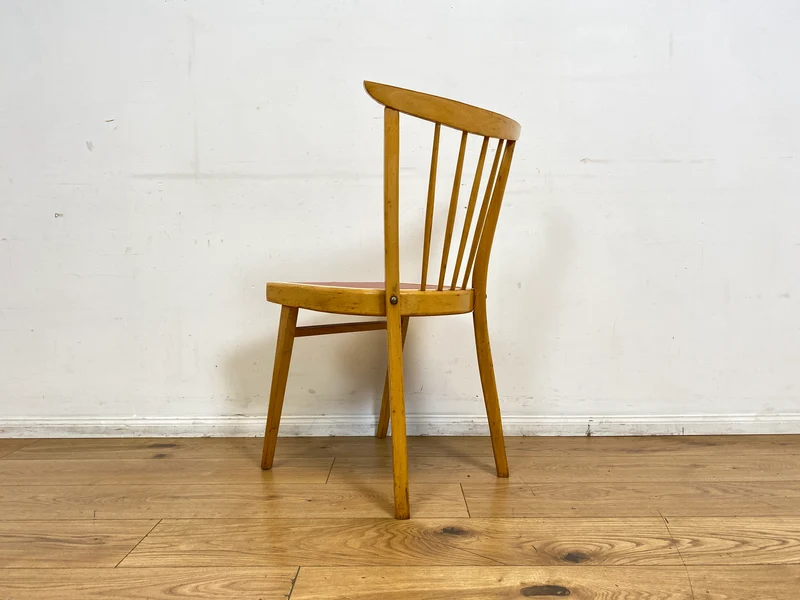 Formschöner und stabiler heller Mid-Century Sprossenstuhl aus Buchenholz mit rotem Kunstleder Sitz I Stuhl Holzstuhl Esszimmerstuhl Küchenstuhl 50er 60er Vintage I (Kopie)