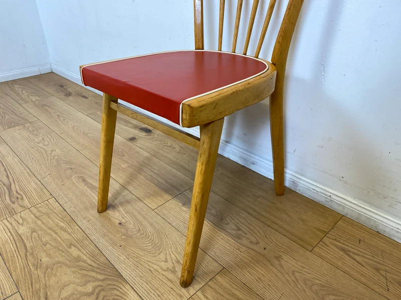 Formschöner und stabiler heller Mid-Century Sprossenstuhl aus Buchenholz mit rotem Kunstleder Sitz I Stuhl Holzstuhl Esszimmerstuhl Küchenstuhl 50er 60er Vintage I (Kopie)