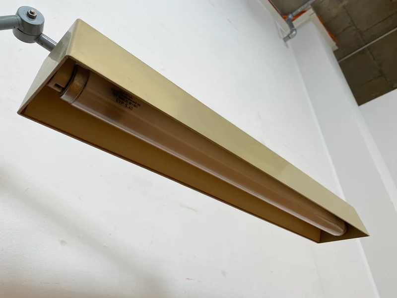 Kultige vollfunktionsfähige DDR Industrie Tischleuchte ILBA mit Gelenkarm I Lampe Leuchte Architektenlampe Schreibtischlampe Arbeitsleuchte Vintage Retro Werkstatt Ostalgie Design I